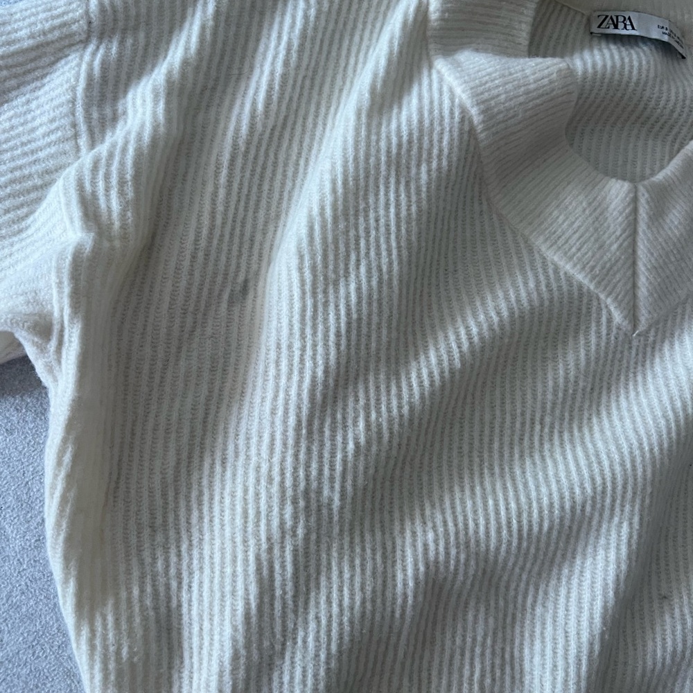 Zara Cream Knit V-Neck Top - Picture 6 of 7